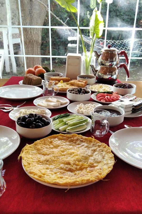 Kervan Pansiyon Çıralı Ngoại thất bức ảnh